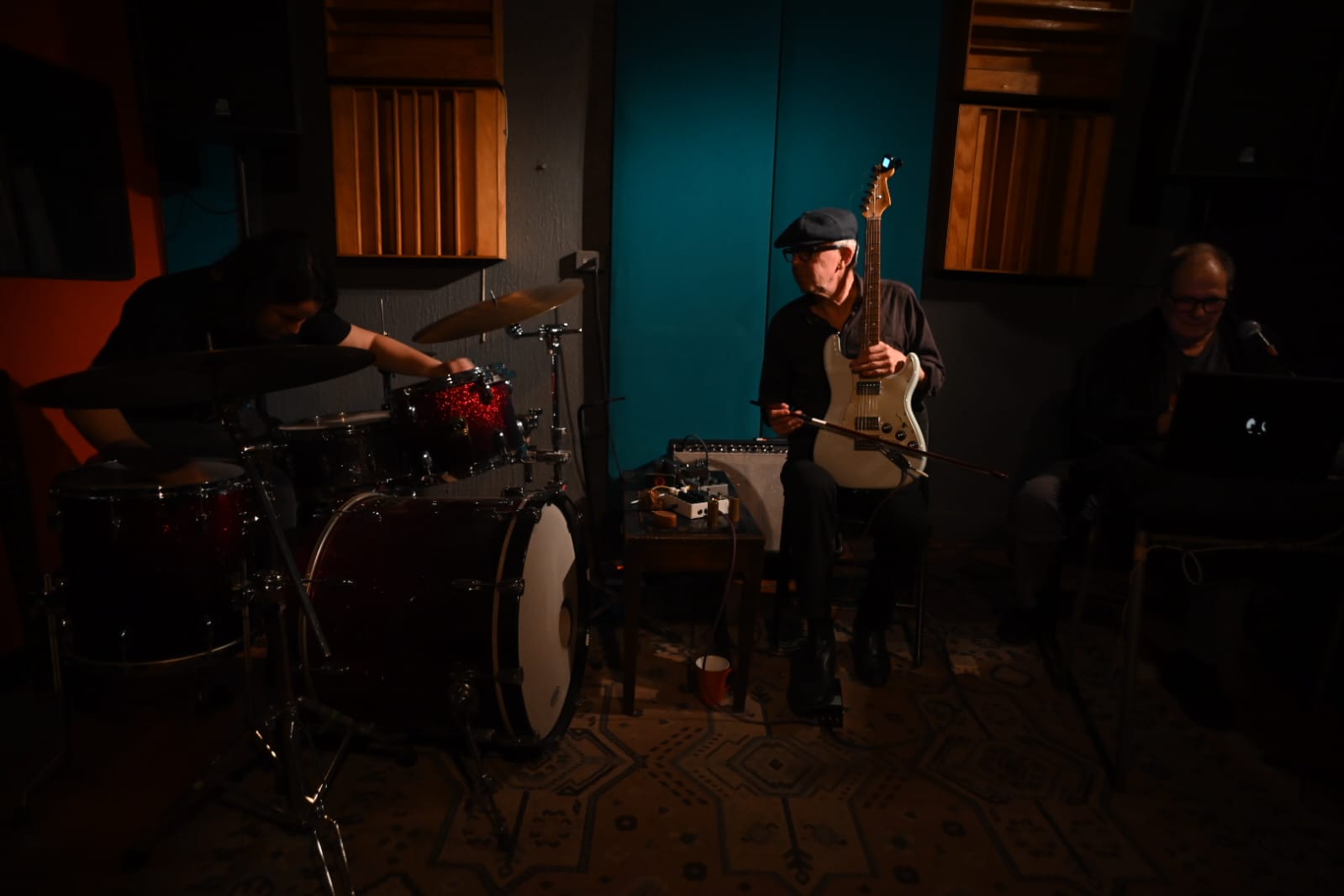 Schnee + Antonia Valladares + No Hnos Carrasco